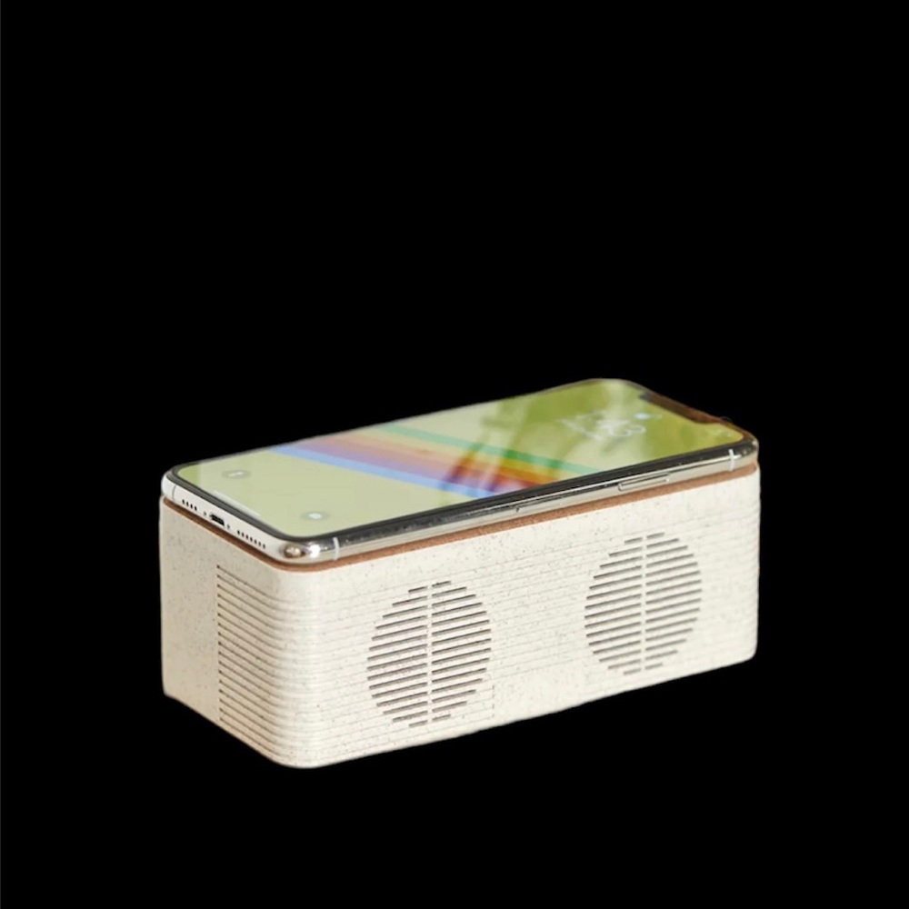 Soar Wireless Bluetooth Speaker and Charging Hub IPhone & Android